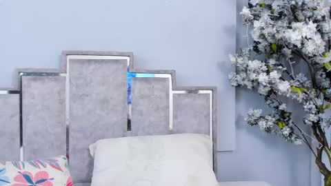 gabyyjones online show from 12, 3, 2025