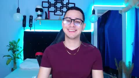Snapshot of gaellittle chatting on 7, 2, 2025 gaellittle online show from 7, 2, 2025