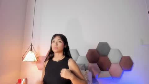 GahiaBelucci online show from 27, 4, 2026