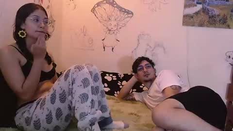 Snapshot of gaia_16 chatting on 19, 6, 2026 Gaia y Clayde online show from 19, 6, 2026