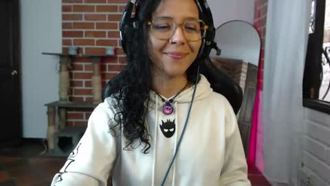 Snapshot of gaia_333 chatting on 7, 6, 2026 Lenna 3 online show from 7, 6, 2026