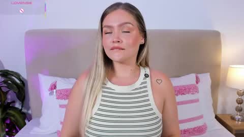 Gaia Baker  online show from 28, 5, 2026