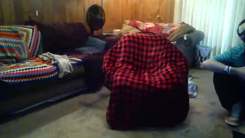 Snapshot of gamerfiend420 chatting on 17, 10, 2025 gamerfiend420 online show from 17, 10, 2025