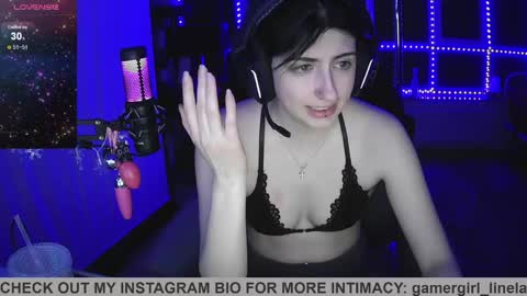 gamergirl_linela online show from 8, 4, 2026