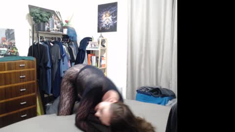 HOT  online show from 8, 2, 2025