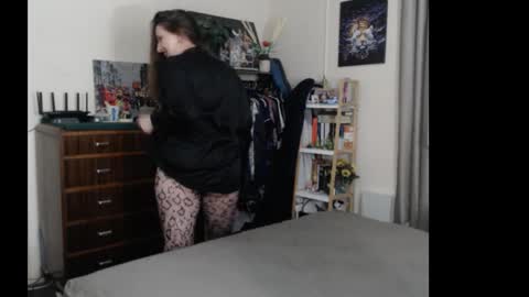 HOT  online show from 29, 11, 2025