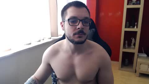 GangstaLover online show from 25, 4, 2026