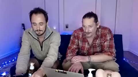 Snapshot of gapegasp chatting on 12, 11, 2025 gapegasp online show from 12, 11, 2025