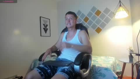 garuo_18 online show from 29, 10, 2025