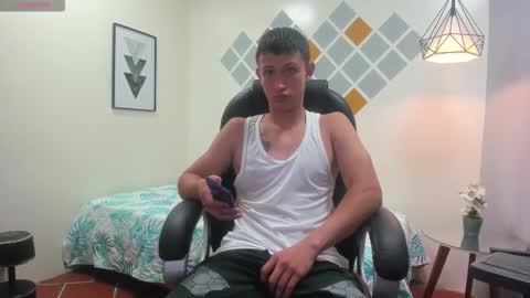 garuo_18 online show from 5, 11, 2025