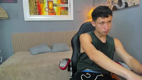 garuo_18 online show from 30, 11, 2025