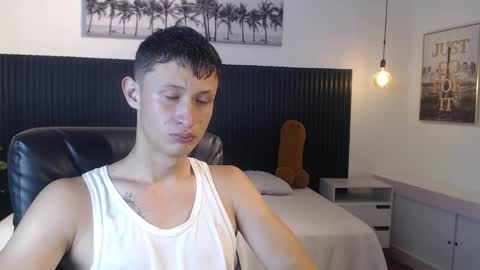 garuo_18 online show from 1, 12, 2025