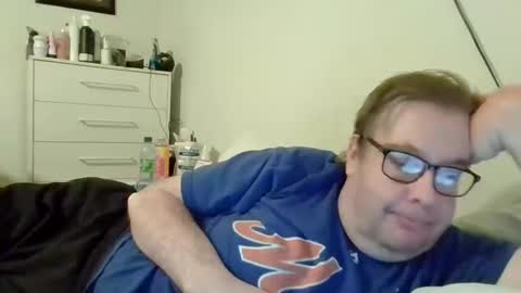 Snapshot of garyg930 chatting on 13, 1, 2025 Gary online show from 13, 1, 2025