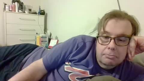 Snapshot of garyg930 chatting on 19, 1, 2025 Gary online show from 19, 1, 2025