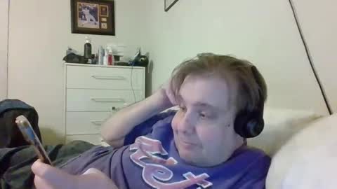 Snapshot of garyg930 chatting on 5, 10, 2025 Gary online show from 5, 10, 2025