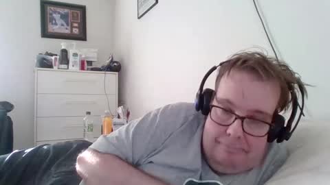 Snapshot of garyg930 chatting on 8, 10, 2025 Gary online show from 8, 10, 2025