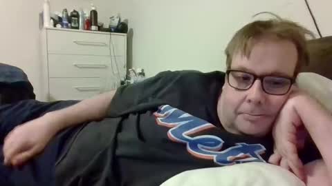 Snapshot of garyg930 chatting on 10, 1, 2026 Gary online show from 10, 1, 2026