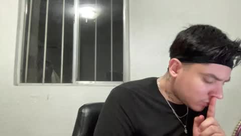 garypinepineapple online show from 23, 4, 2026