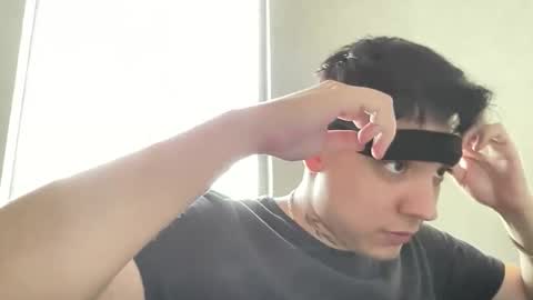 garypinepineapple online show from 24, 4, 2026