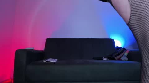  Usagi  online show from 27, 11, 2025