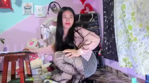 Snapshot of gaticahot001 chatting on 10, 5, 2026 Diana online show from 10, 5, 2026