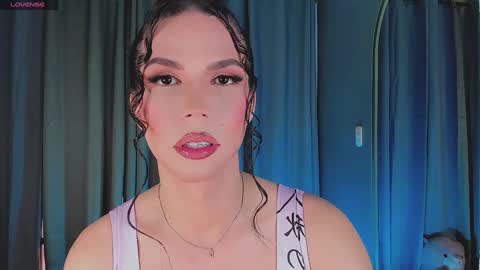 Snapshot of gatitavenecis1 chatting on 12, 1, 2025 Vnecis Marn online show from 12, 1, 2025