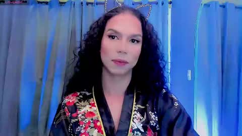 Snapshot of gatitavenecis1 chatting on 12, 3, 2025 Vnecis Marn online show from 12, 3, 2025