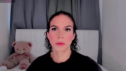 Snapshot of gatitavenecis1 chatting on 26, 9, 2025 Vnecis Marn online show from 26, 9, 2025