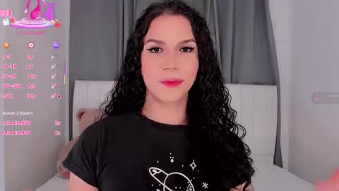 Snapshot of gatitavenecis1 chatting on 3, 12, 2025 Vnecis Marn online show from 3, 12, 2025