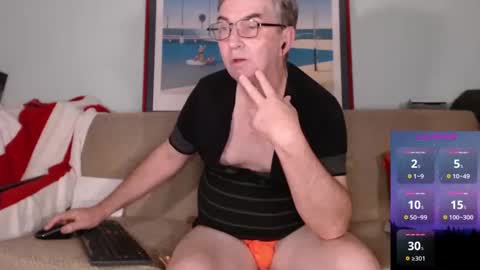 Snapshot of gavinfriend chatting on 20, 12, 2024 Garry online show from 20, 12, 2024