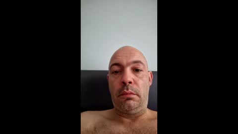 Snapshot of gazg1984 chatting on 6, 11, 2025 gazg1984 online show from 6, 11, 2025