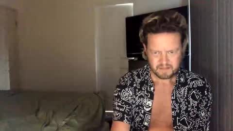 gcsurfer81 online show from 13, 12, 2024