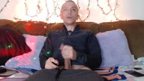 Snapshot of gdanch chatting on 21, 11, 2025 G online show from 21, 11, 2025