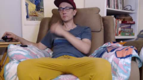 Snapshot of gdanch chatting on 30, 11, 2025 G online show from 30, 11, 2025