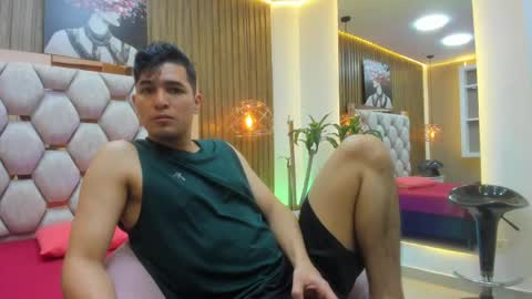 Snapshot of gean_mclovin chatting on 18, 5, 2026 Gean Mclovin online show from 18, 5, 2026