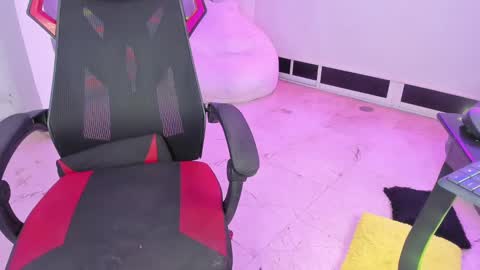 Snapshot of geanna_rose chatting on 9, 1, 2025 geanna_rose online show from 9, 1, 2025