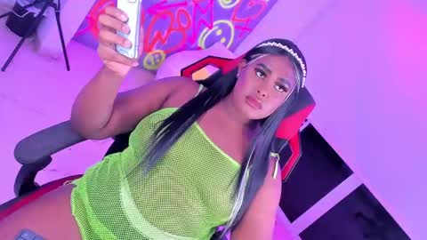Snapshot of geanna_rose chatting on 18, 1, 2025 geanna_rose online show from 18, 1, 2025