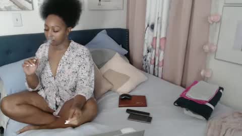 The Empress online show from 6, 10, 2025