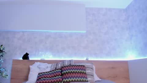 geminis muentes online show from 8, 3, 2025