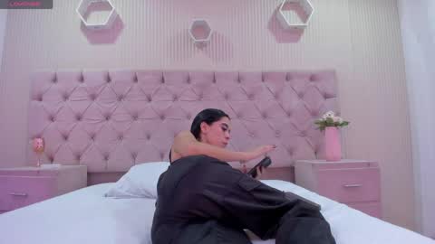 gemmabrown_ online show from 25, 4, 2026