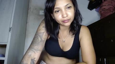 Snapshot of genesis_03_ chatting on 31, 10, 2025 genesis_03_ online show from 31, 10, 2025