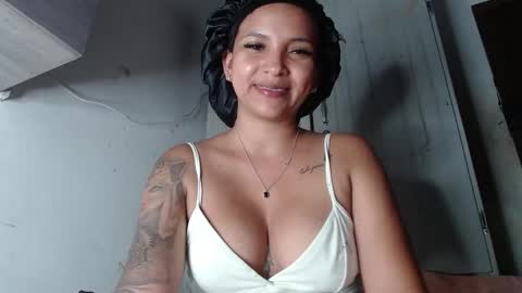 Snapshot of genesis_03_ chatting on 13, 11, 2025 genesis_03_ online show from 13, 11, 2025