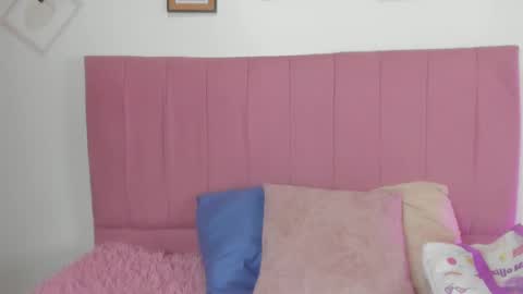 Snapshot of gennesis_love chatting on 14, 9, 2025 Sofia online show from 14, 9, 2025