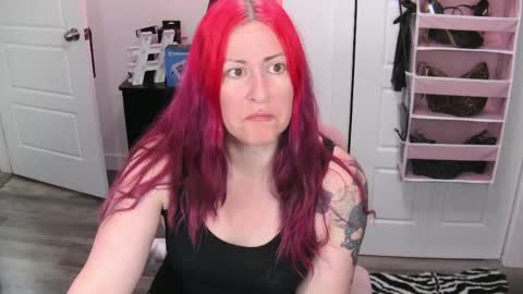 Snapshot of gennyrock chatting on 8, 6, 2026 Genny Rock and online show from 8, 6, 2026