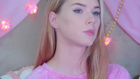 Snapshot of gentlerossi chatting on 11, 3, 2025 GentleRossi online show from 11, 3, 2025