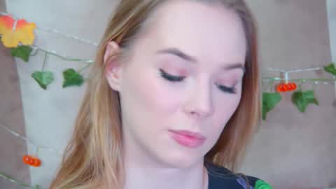 Snapshot of gentlerossi chatting on 7, 11, 2025 GentleRossi online show from 7, 11, 2025