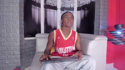 Snapshot of george_lancee chatting on 7, 10, 2025 G E O R G E online show from 7, 10, 2025