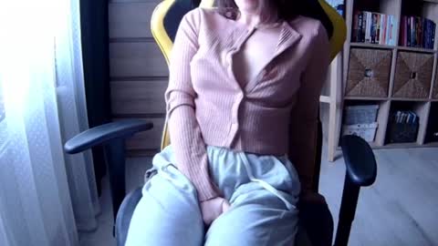 Snapshot of georgiapeachgirl chatting on 19, 11, 2025 Melissa online show from 19, 11, 2025