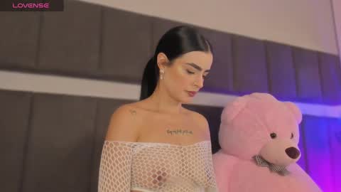 Kendal  online show from 8, 3, 2025