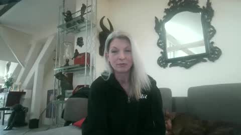 germansweety online show from 4, 4, 2026